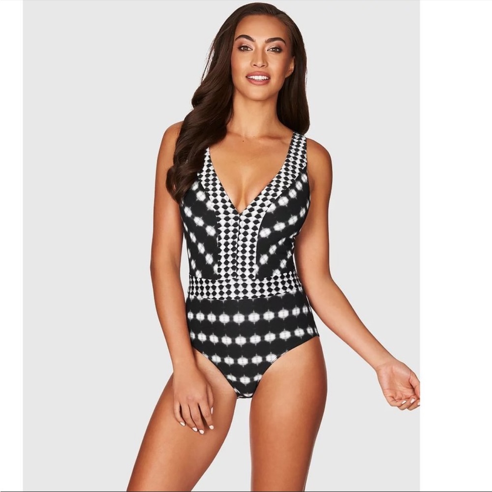 NWT Sea Level Australia Women’s Geometric Black/White One Piece Size US 6